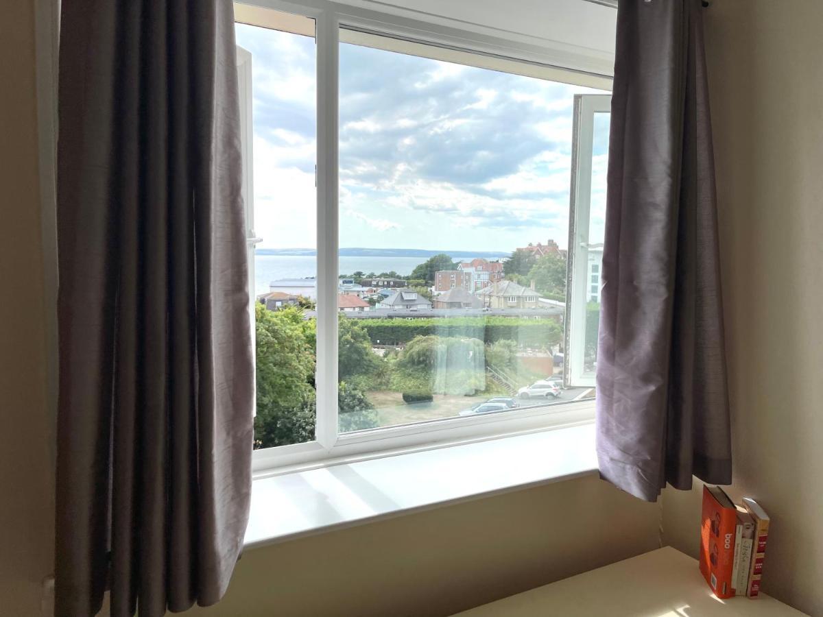 Sea View Family Stay By Beach Gym & Parking Bournemouth Exterior foto